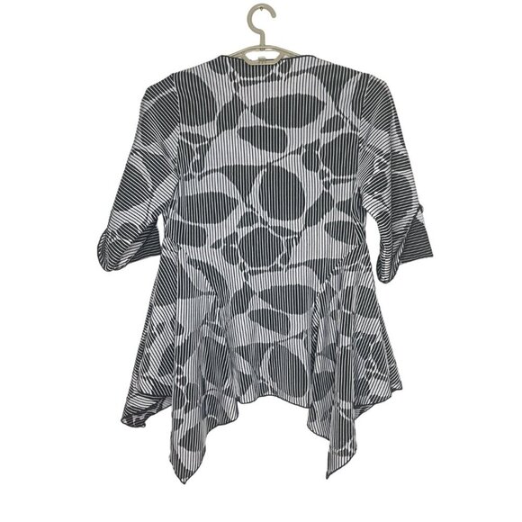 IC By Connie K Size Medium Black Gray Top Button Accent Artsy Made in USA - Picture 6 of 9